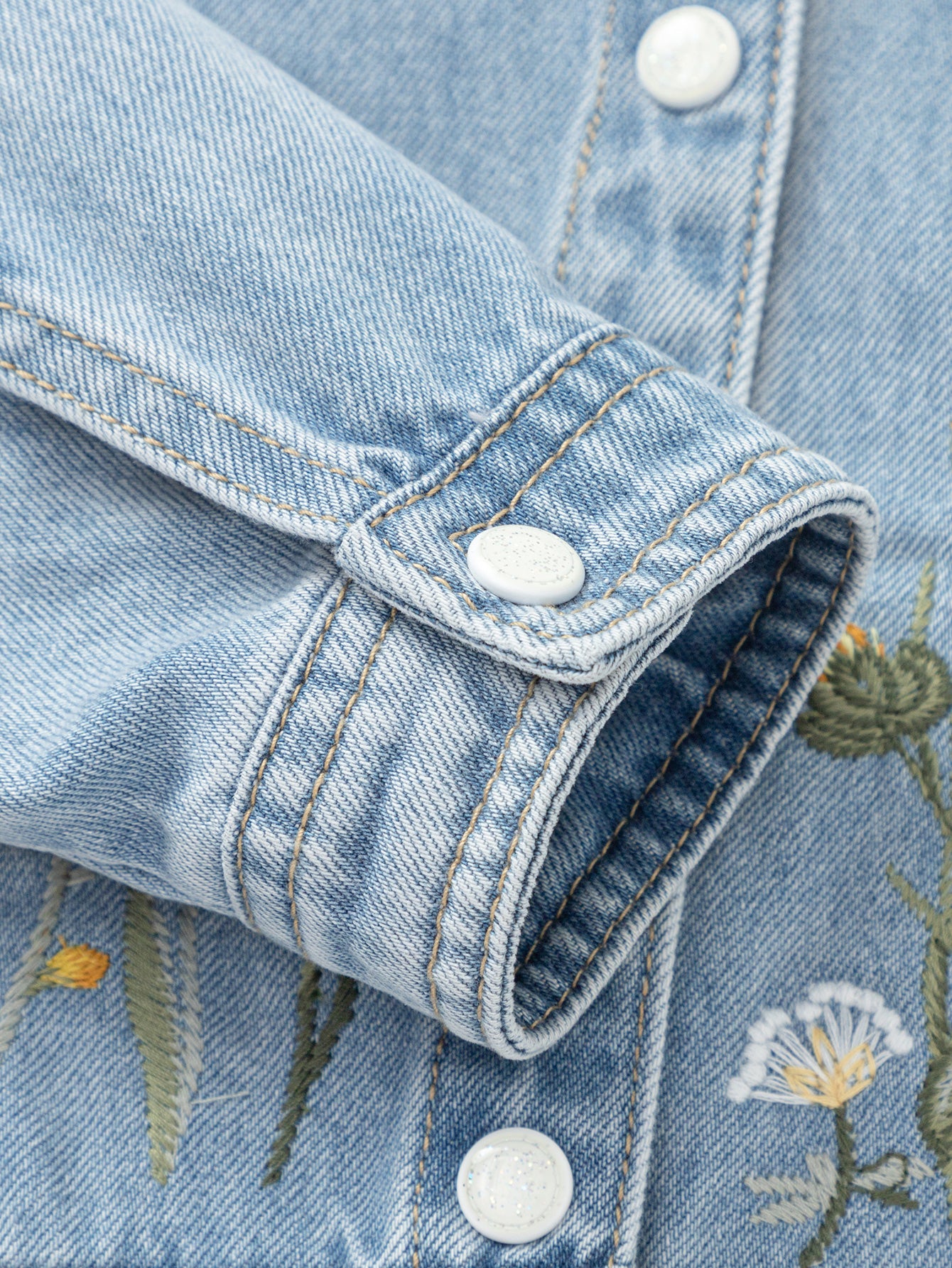 Xhaketë - Wildflower Embroidered 🌼