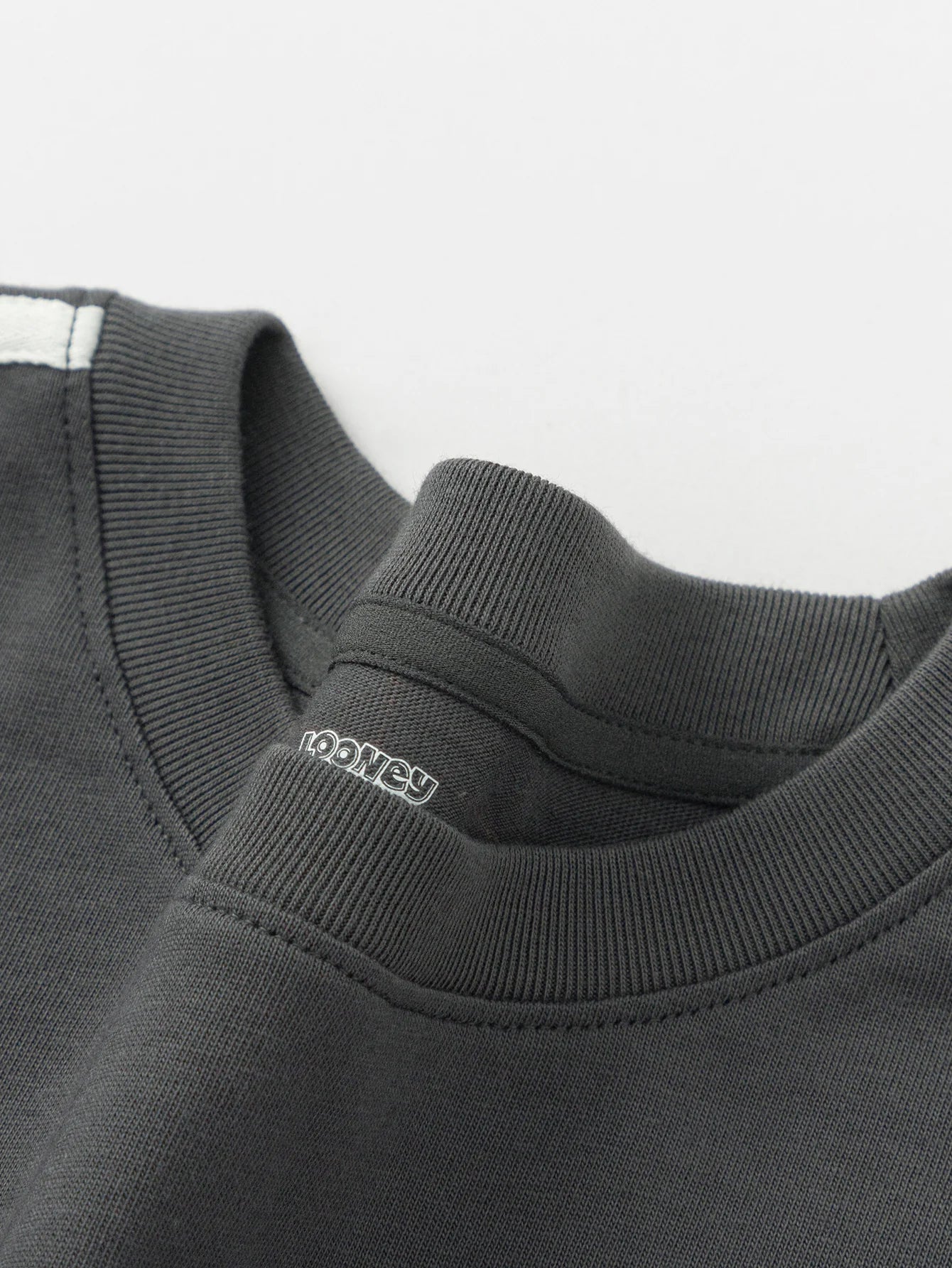 Bluzë Looney Tunes 🐰