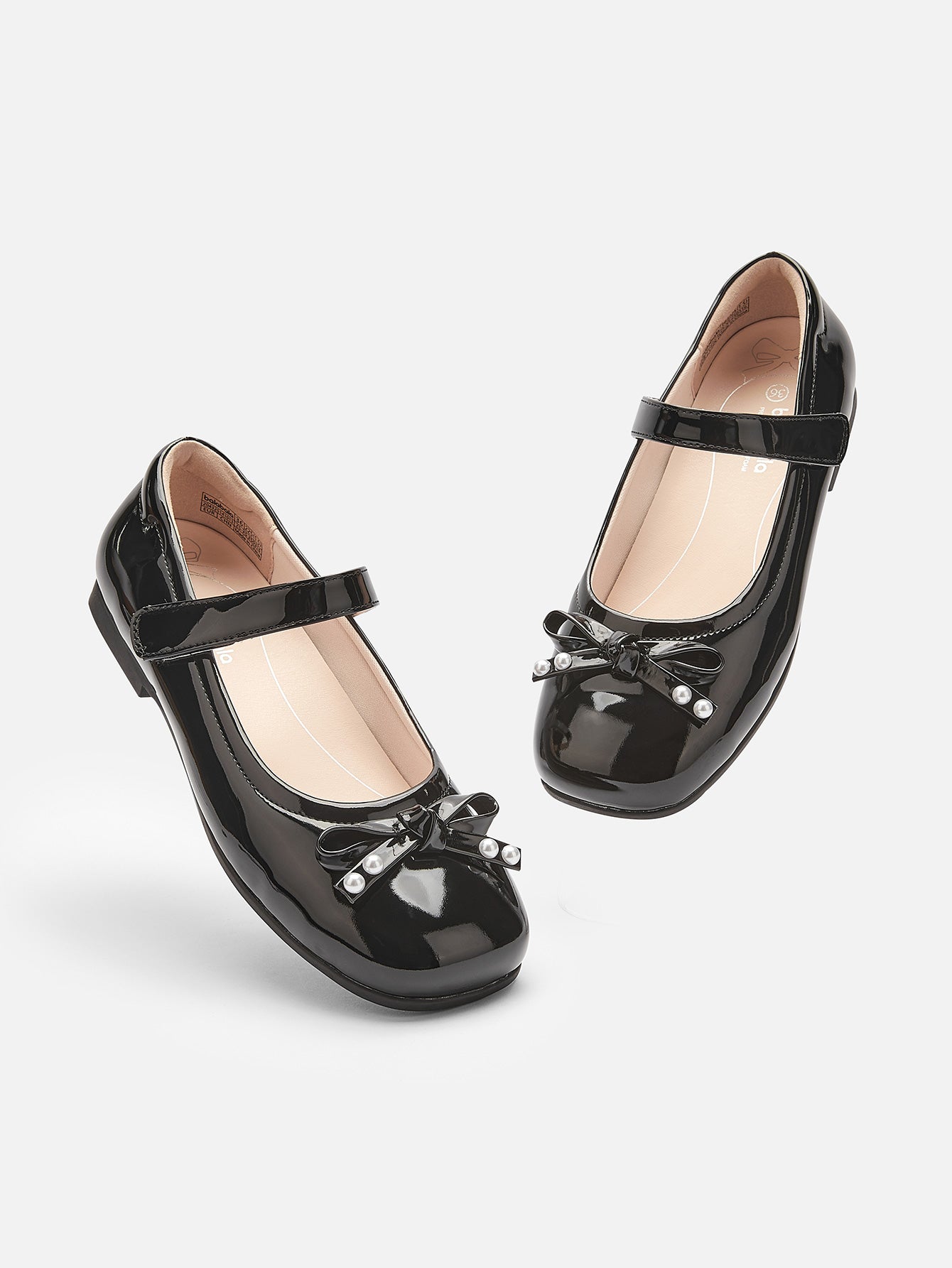 Balerina Shine & Bow Mary Janes 🎀