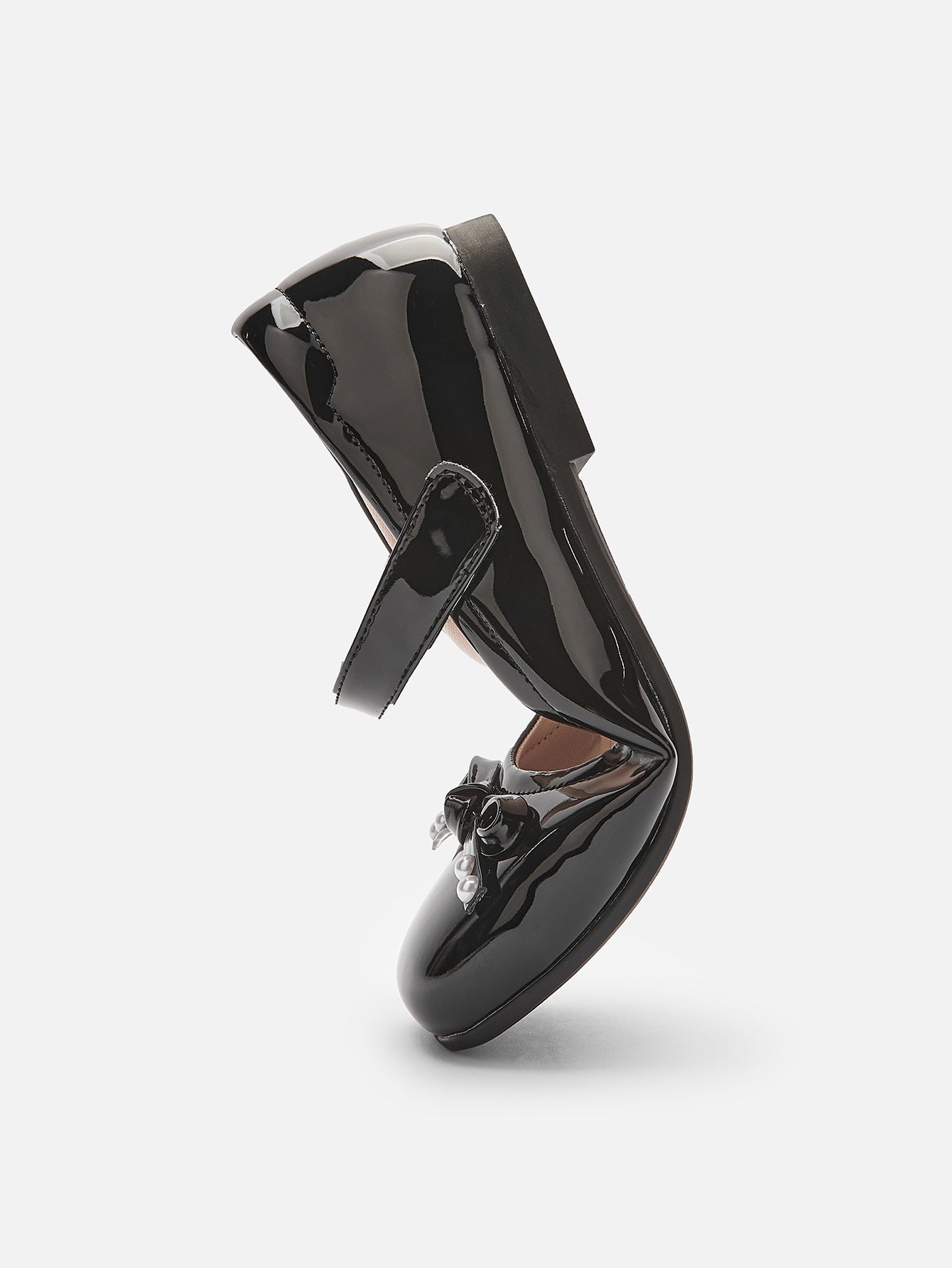 Balerina Shine & Bow Mary Janes 🎀